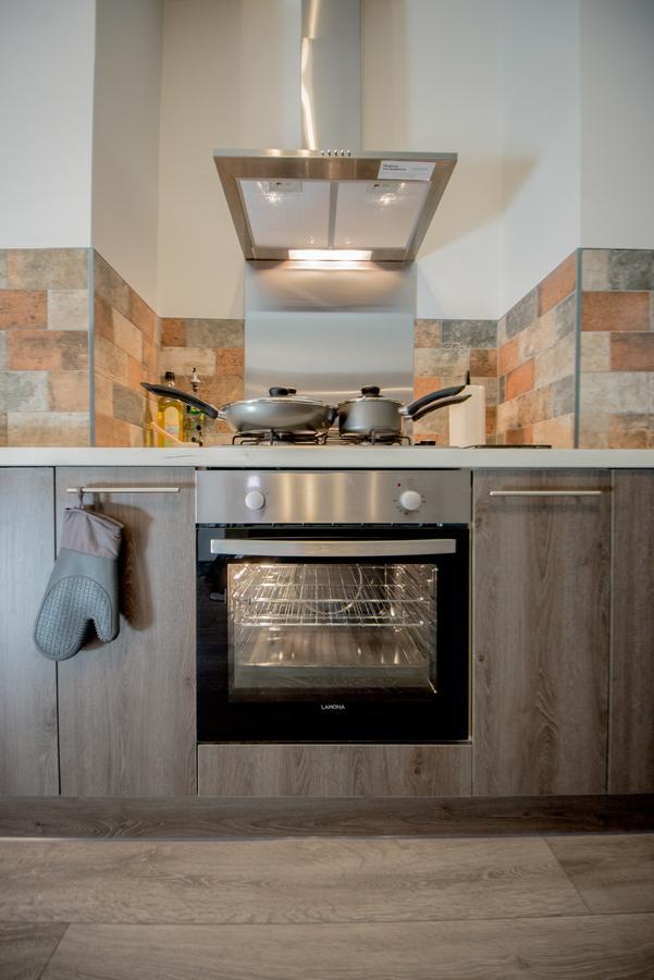 Barnston House - Heswall - Spacious Homely Holiday Home By Rework Accommodation エクステリア 写真